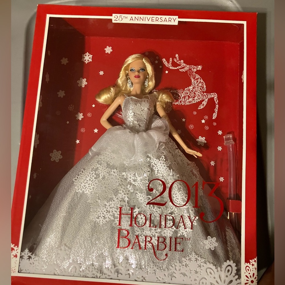 2013 Holiday Barbie H 13 1/2 in W 11 in B 3 inches